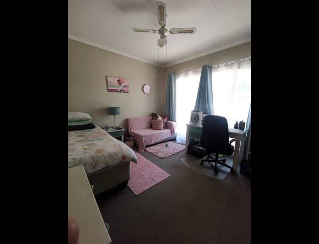 4 BEDROOM HOUSE FOR SALE IN VANDERBIJLPARK SE 3